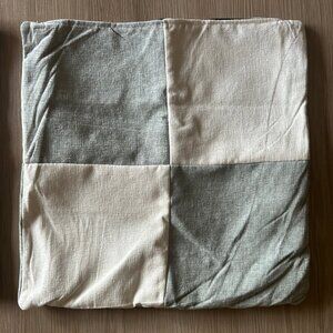 Amazon Jeanearlor blue and white throw pillow cases (3 pack)